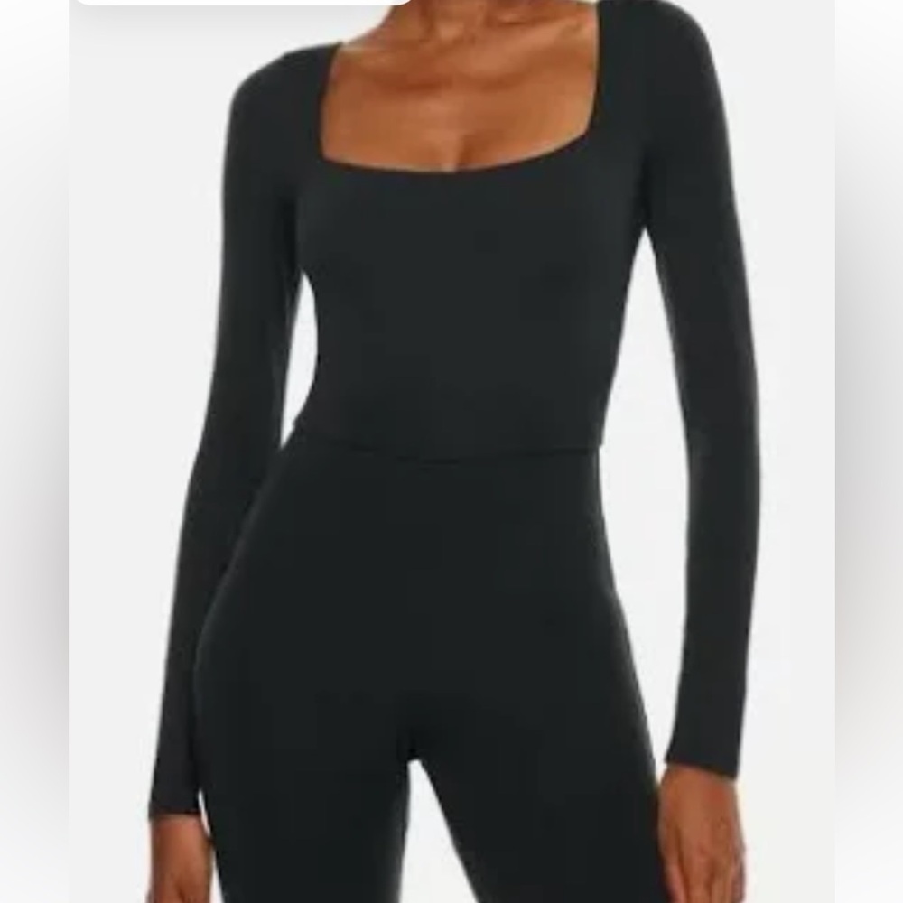 Aritzia Babaton Contour jumpsuit S.